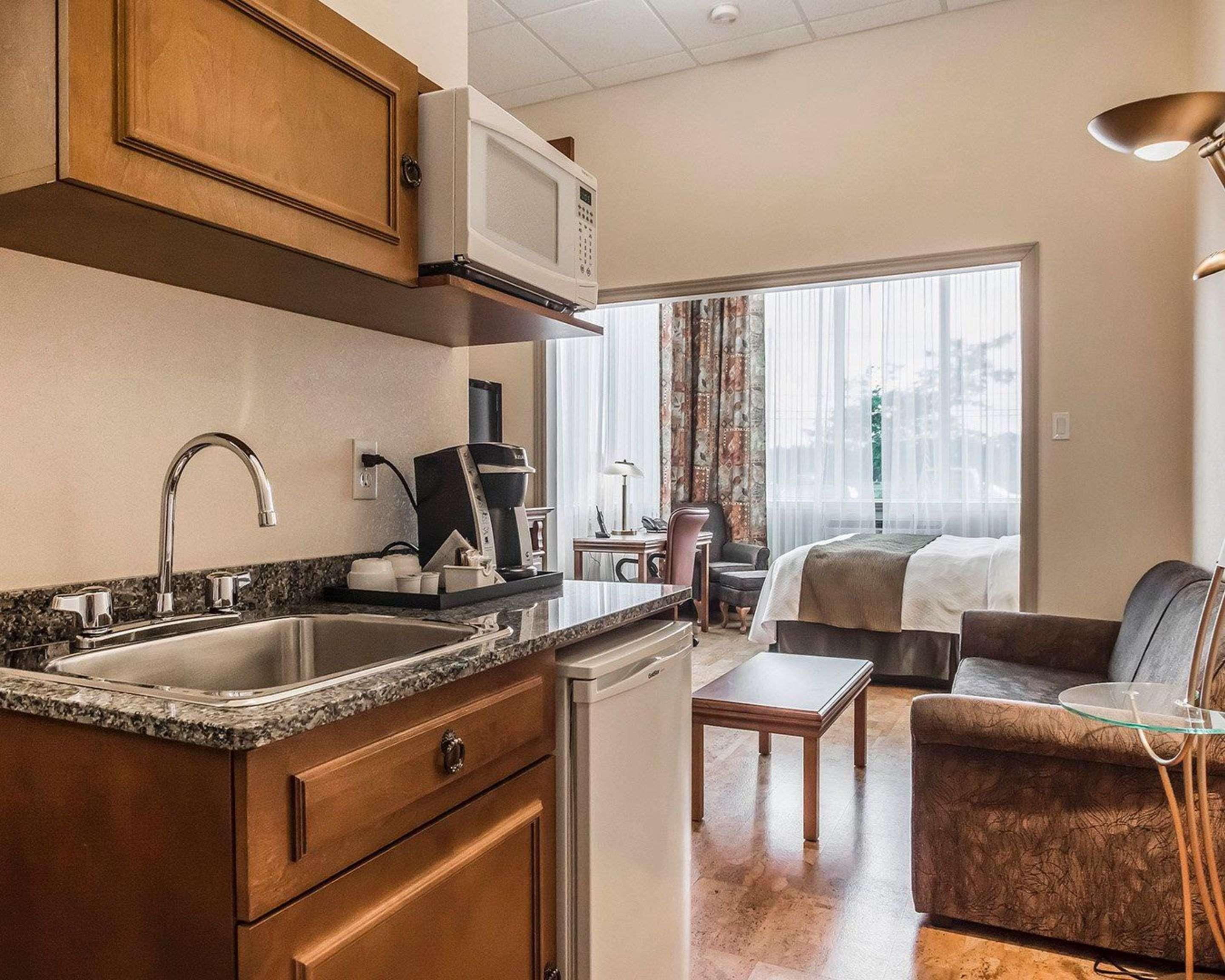 Quality Suites Drummondville Kültér fotó