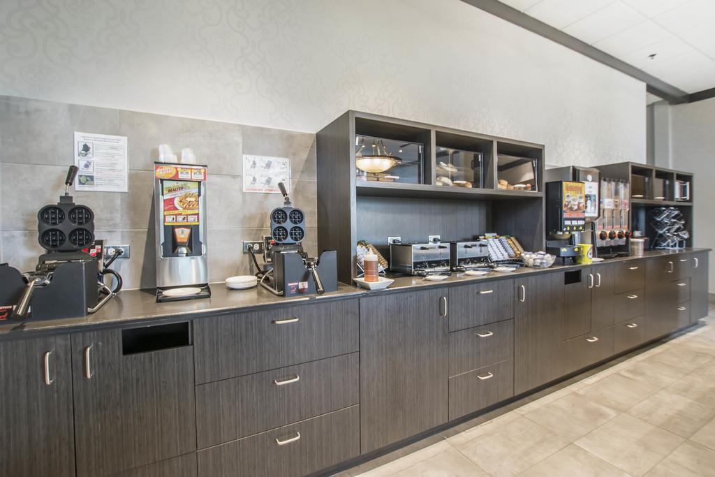Quality Suites Drummondville Kültér fotó