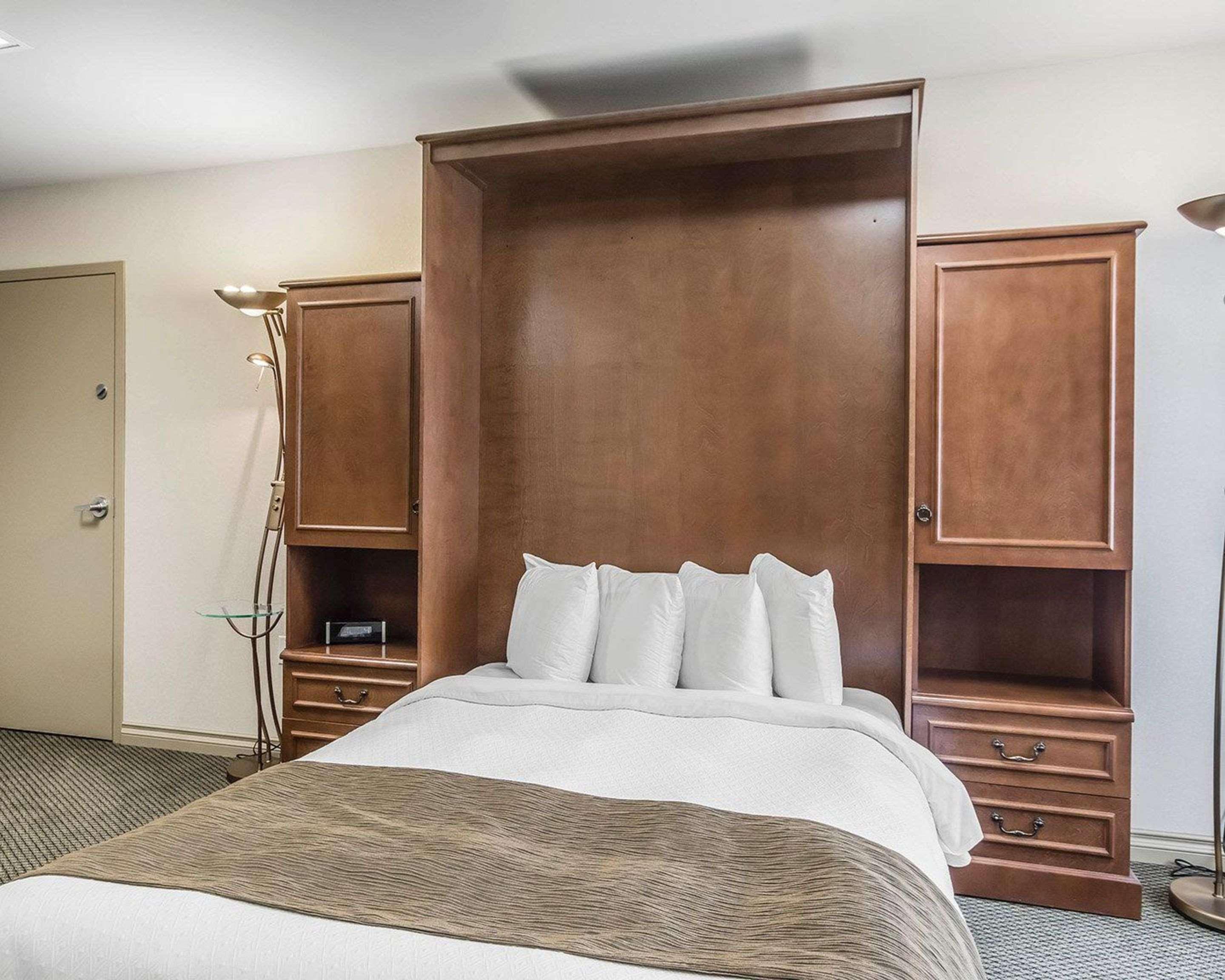 Quality Suites Drummondville Kültér fotó