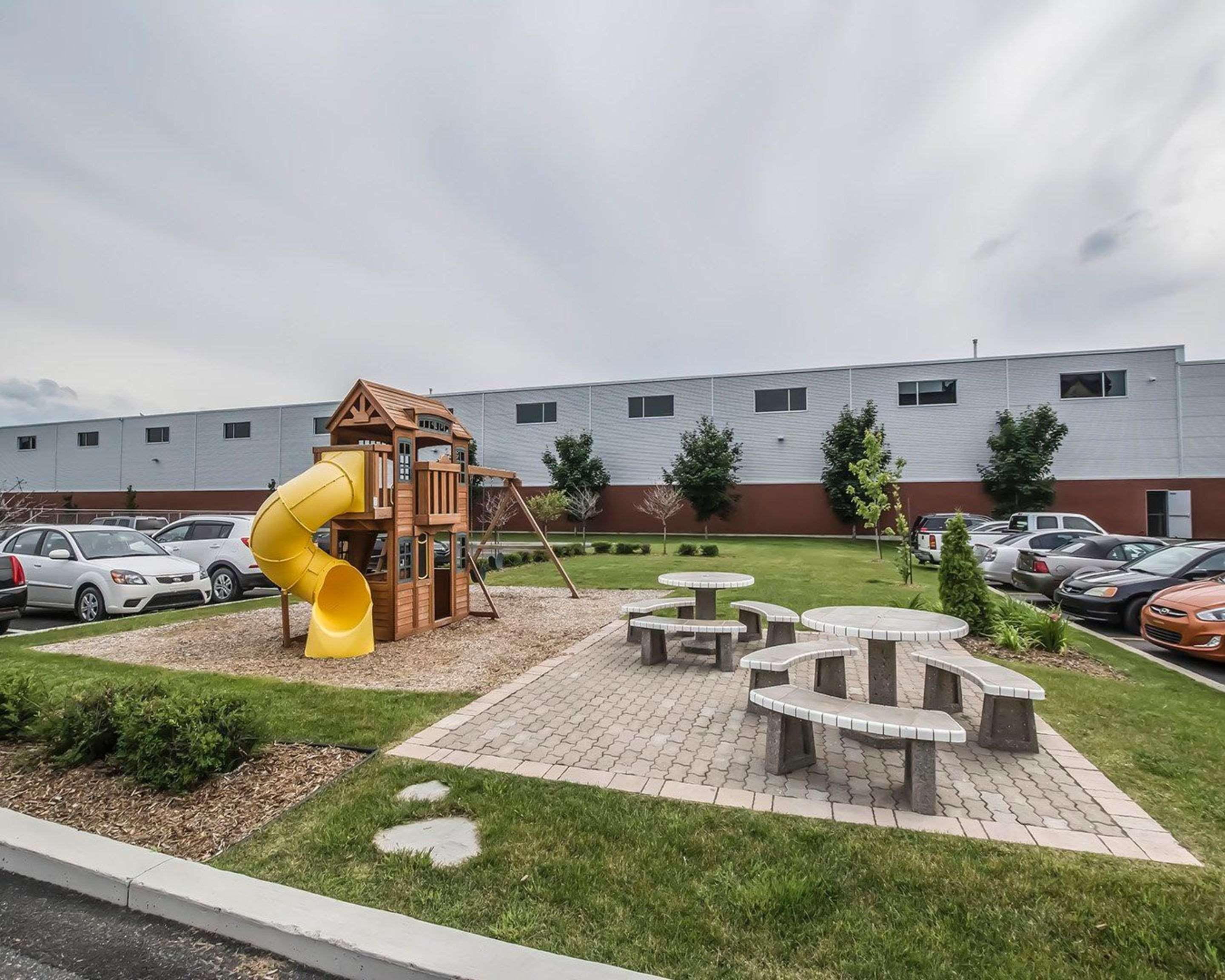 Quality Suites Drummondville Kültér fotó
