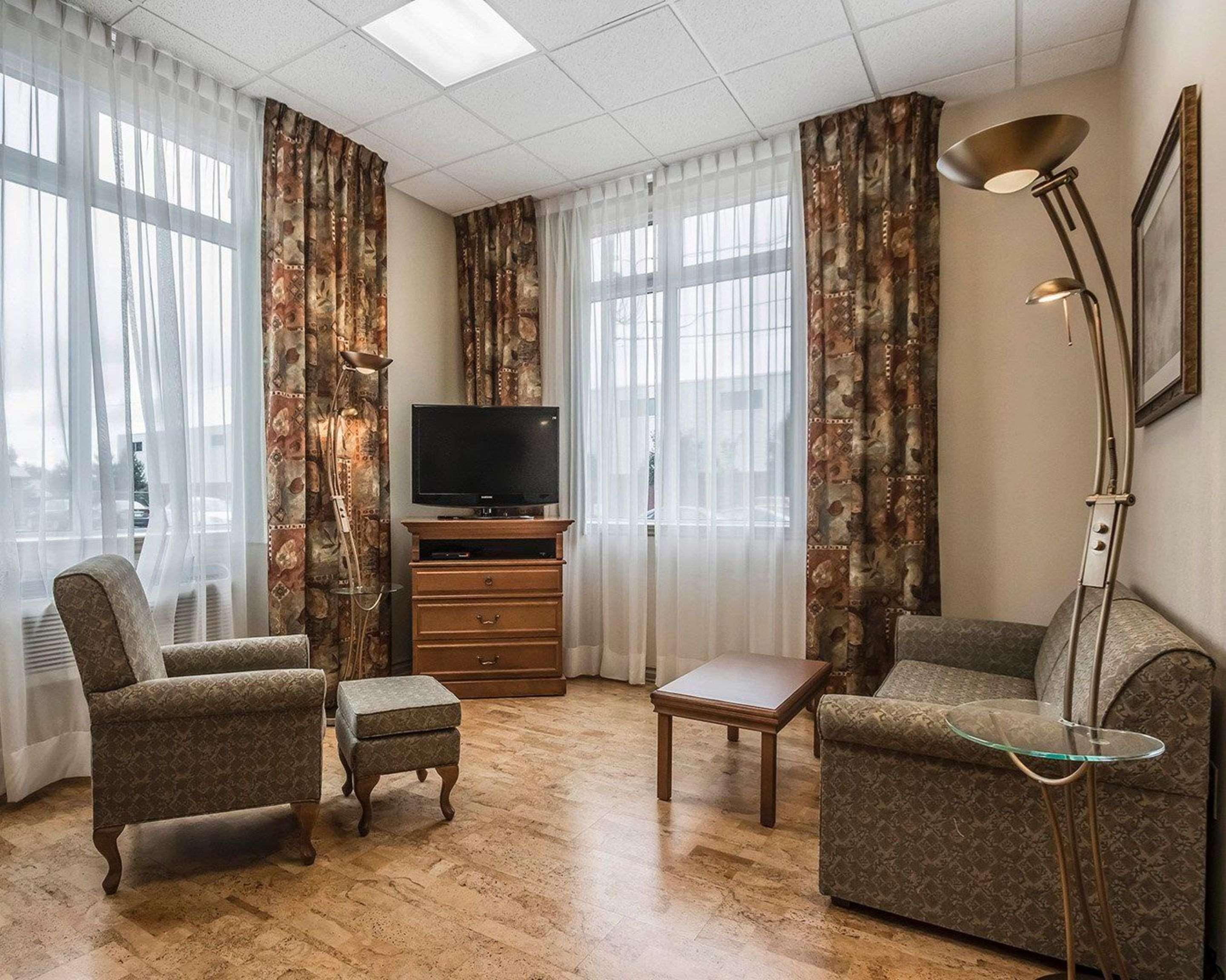 Quality Suites Drummondville Kültér fotó