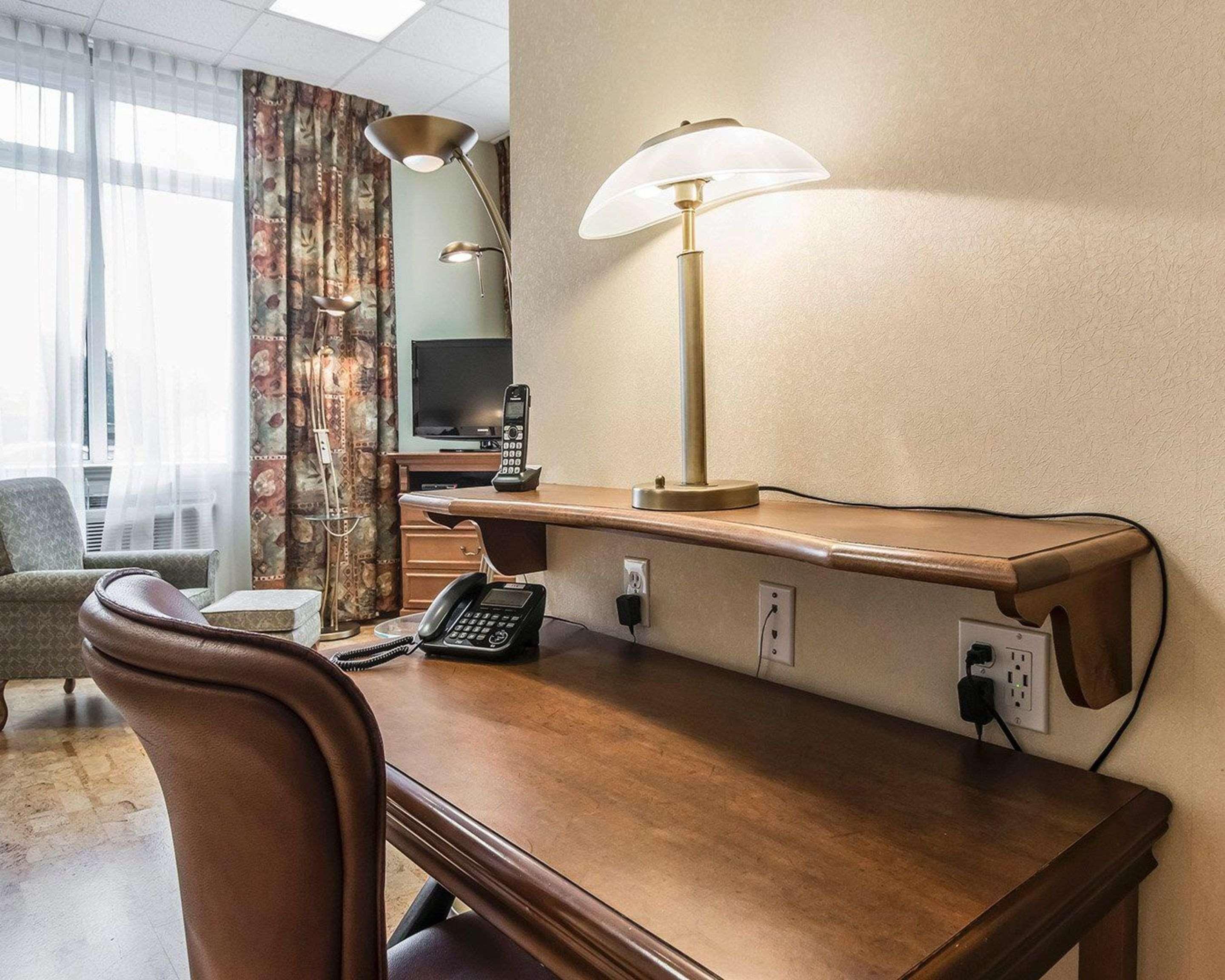 Quality Suites Drummondville Kültér fotó