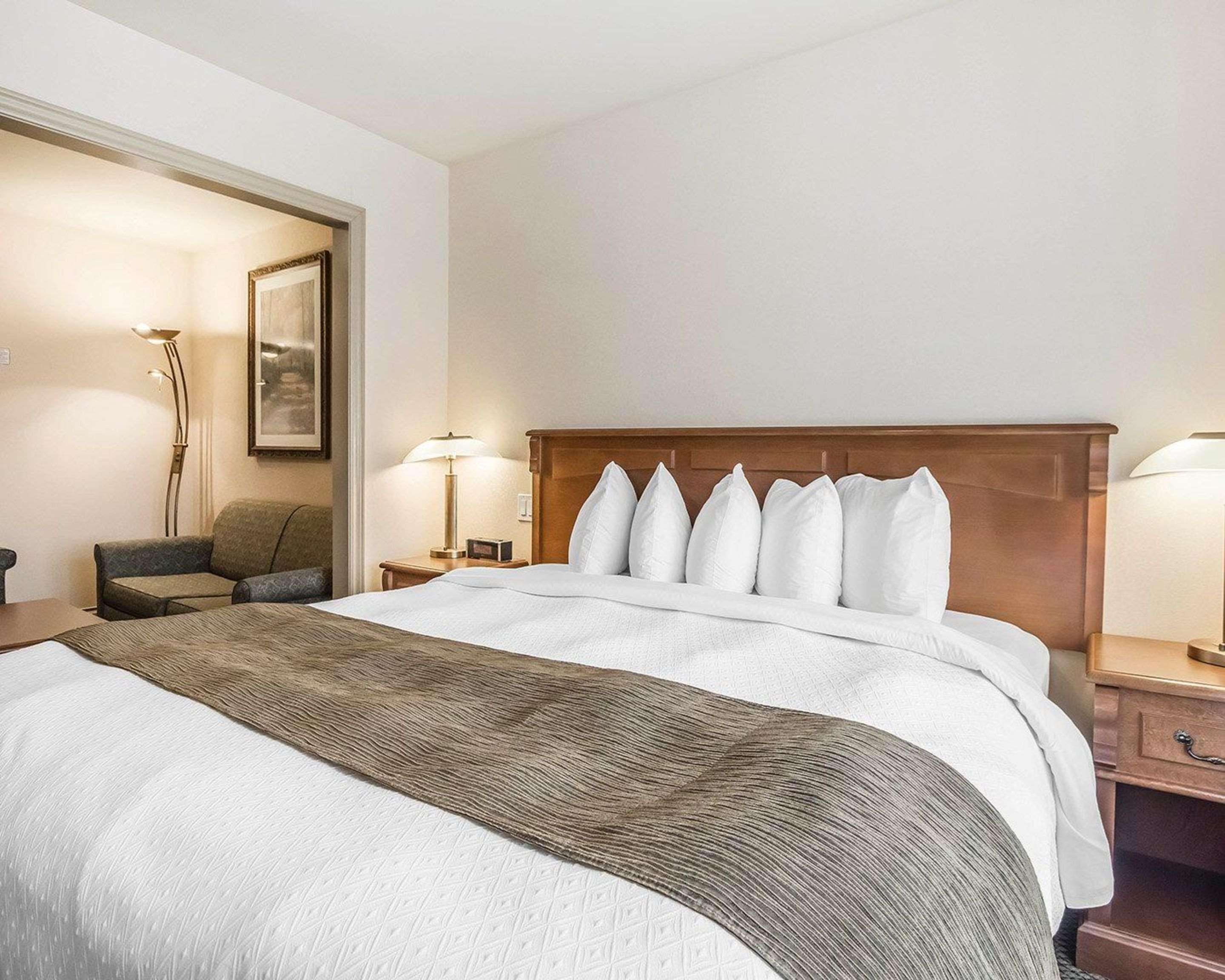 Quality Suites Drummondville Kültér fotó